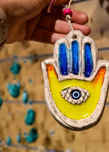 7מנהגים תרבותיים מהעבר שנשארו עד היום