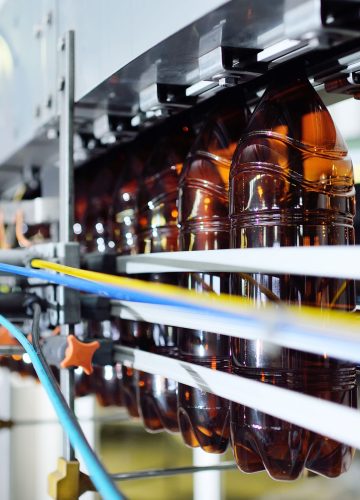 זקוקים לפתרונות טכנולוגיים חדשניים בתחום הפלסטיק לארגון שלכם? הכירו את ישר תעשיות פלסטיק